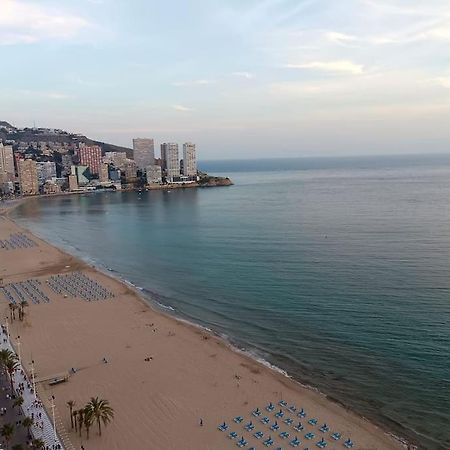 Estupendo Apartamento En Planta 23 Primera Linea Benidorm Luaran gambar